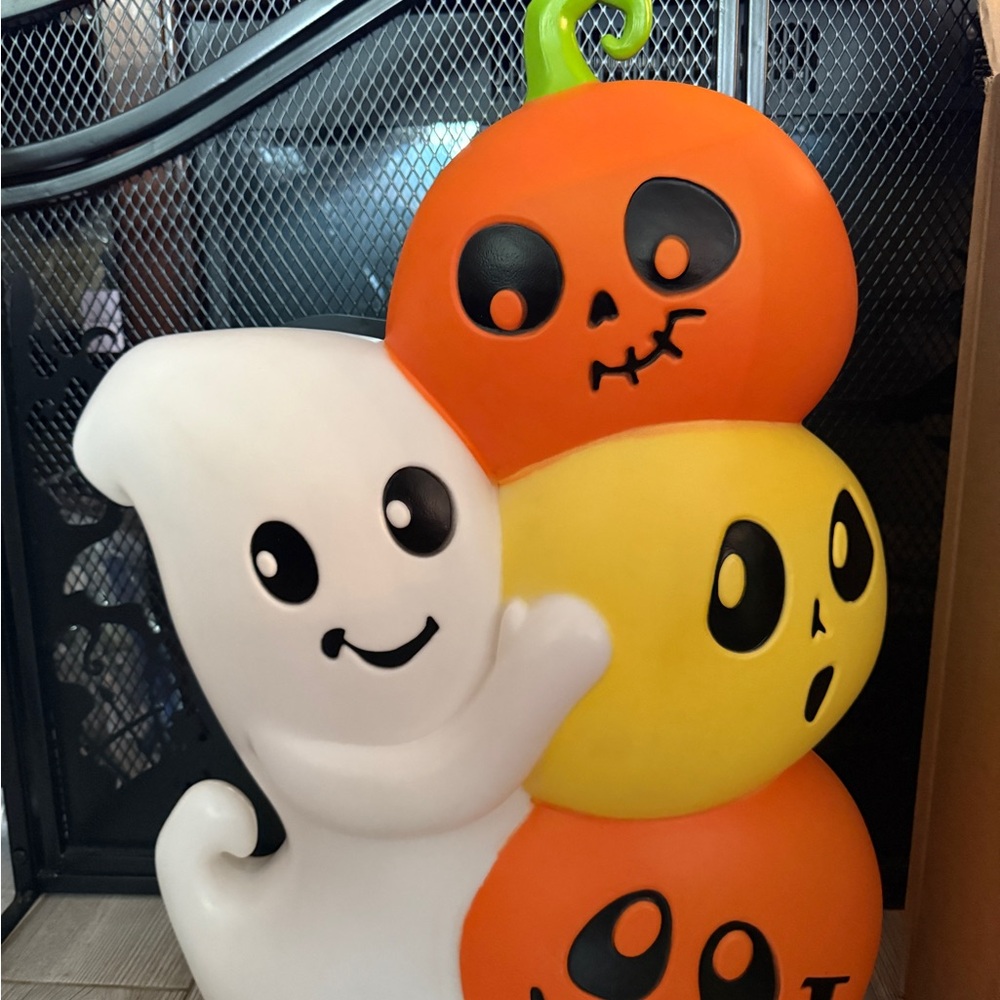 Halloween Friendly Ghost Blowmold and Pumpkin Decor